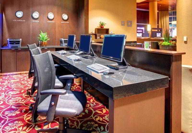 Courtyard By Marriott Greenville Downtown Ngoại thất bức ảnh