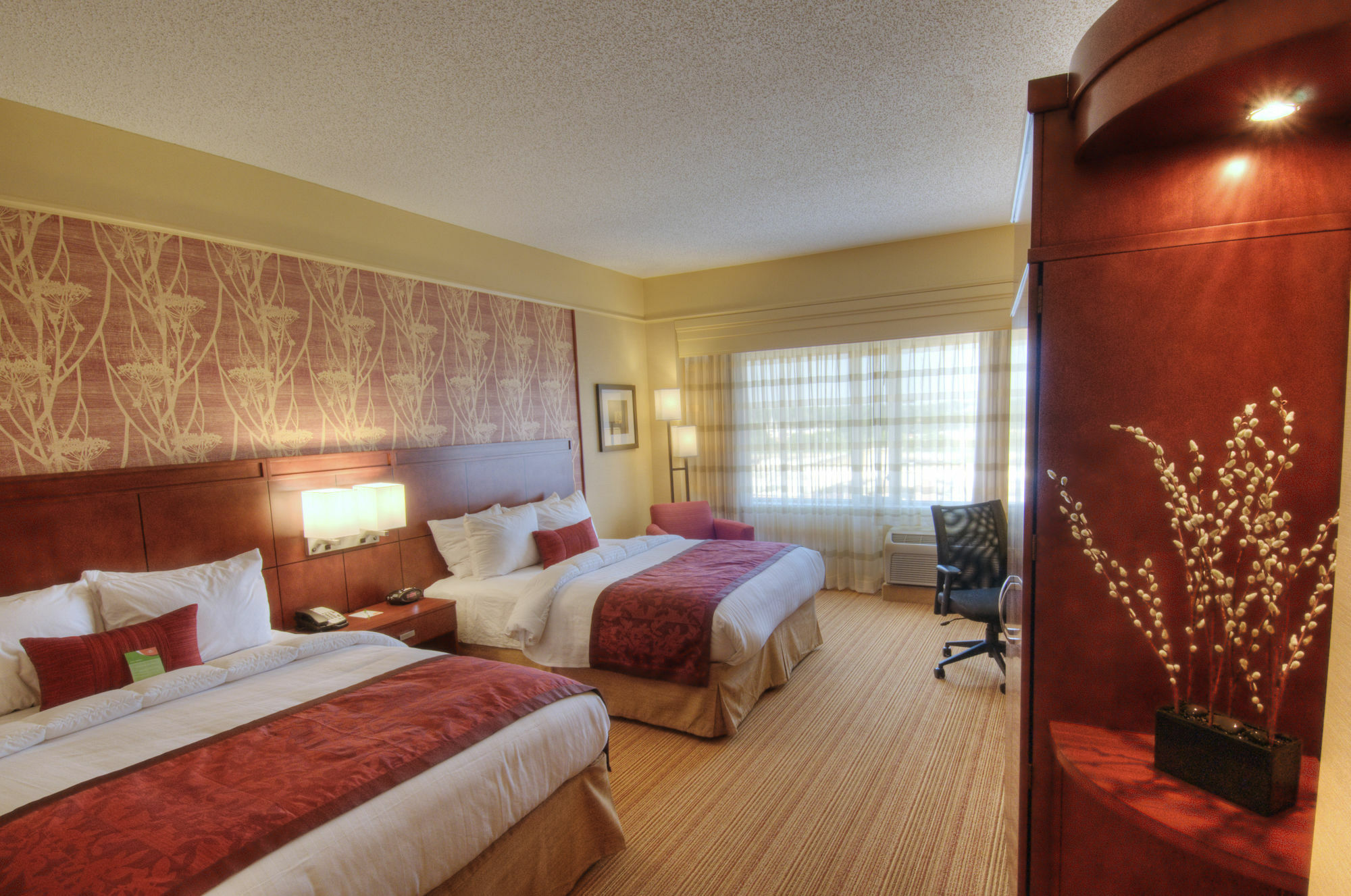 Courtyard By Marriott Greenville Downtown Phòng bức ảnh