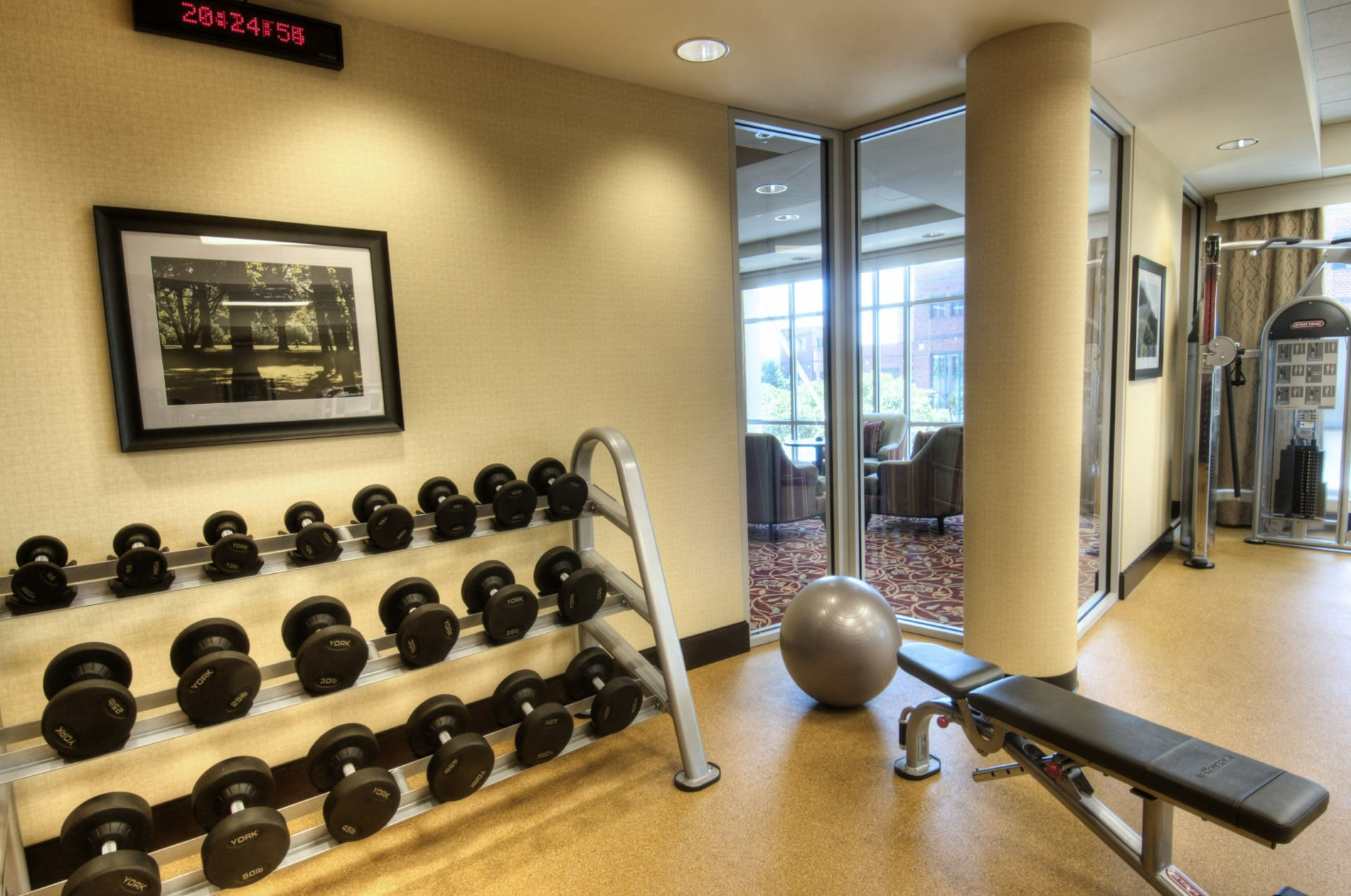 Courtyard By Marriott Greenville Downtown Ngoại thất bức ảnh